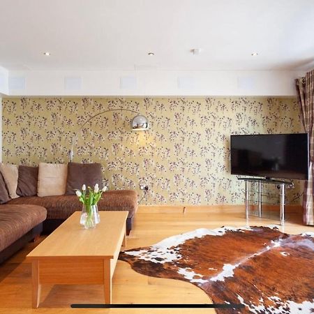 Blue Pool View Apartment Portrush Exterior photo